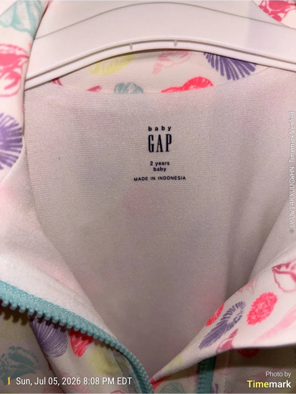 GAP Kids 2T White Rashguard with Coral, Lavender & Mint Shell Print